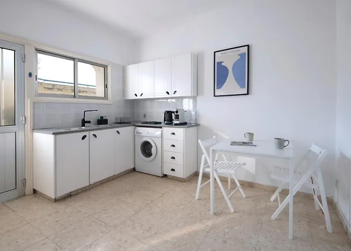 דירה Urban 10 - 2 Bdr ניקוסיה